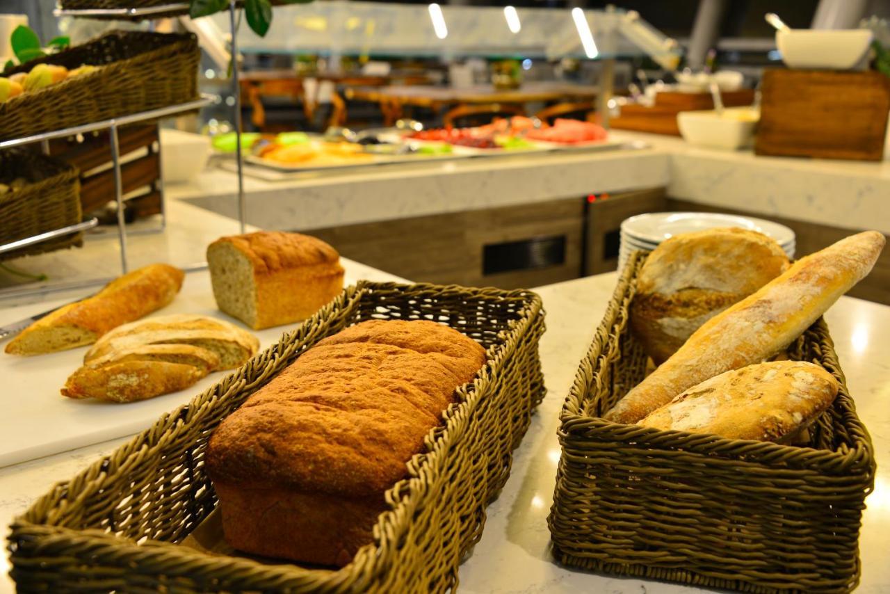 Baruk Guadalajara Hotel De Autor المظهر الخارجي الصورة Bread at a buffet